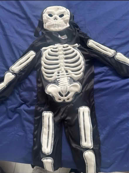 Photo of free 2 piece costume (HA1 - Harrow) #1