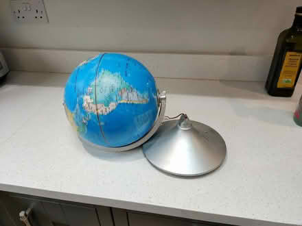 Photo of free Globe (needs repairing) (Fleetville AL1) #2