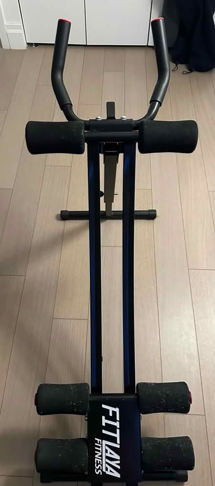 Photo of free fitlaya crunch machine (UES) #2