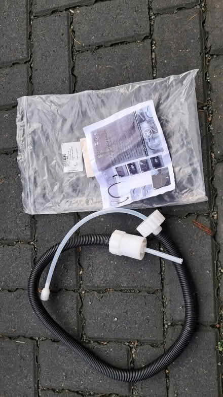 Photo of free AdBlue dispensors Woking (GU22 Park Road Woking) #2