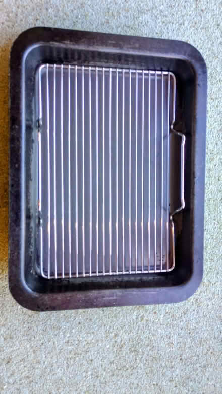 Photo of free Very large roasting tin (Skipton BD23) #1