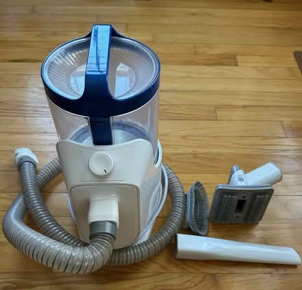 Photo of free 3-Liter Pet Vacuum & Accessories (Port Murray, NJ) #1