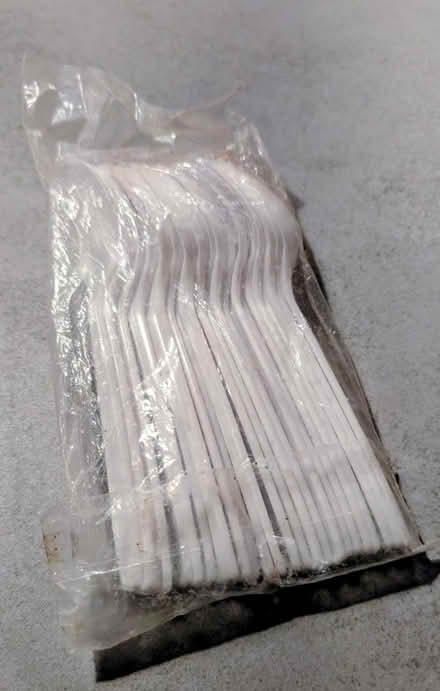 Photo of free Plastic teaspoons (St Albans AL1) #1