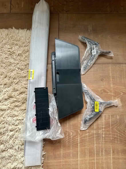 Photo of free TV bracket (Canonbury N1) #1
