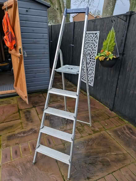 Photo of free 5 Tread High Handrail Step Ladder (Bedwell SG1) #2