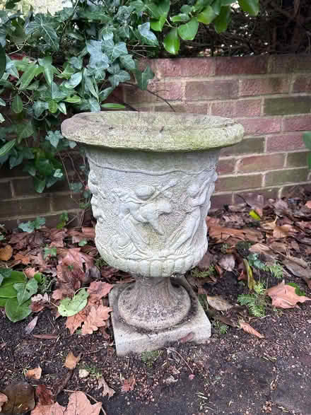 Photo of free Garden decorative urn/pot (Sydenham SE26) #1