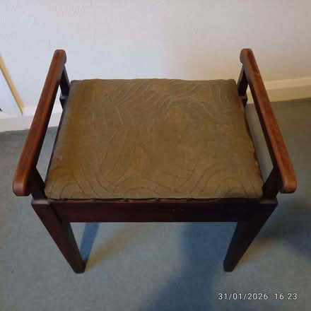 Photo of free piano stool (Brookhouse LA2) #1