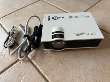 Photo of free LED Projector, Erisan (Near Wootton High School) #1