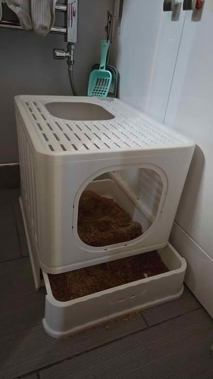 Photo of free cat litter box (CliftonM,YO30) #1