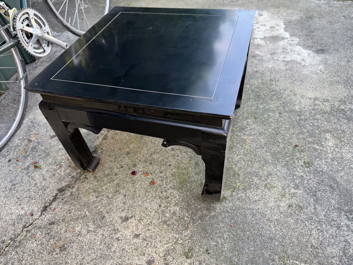 Free: Asian inspired side table (94086, downtown Sunnyvale)
