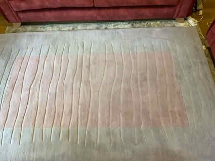 Photo of free LARGE GOOD QUALITY RUG 240x150cm (Reigate RH2) #1