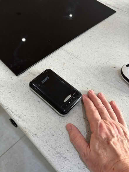 Photo of free Phone/tablet battery pack (Central Tonbridge TN9) #1