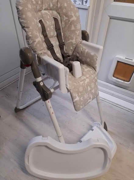 Photo of free high chair (loughton IG10) #1
