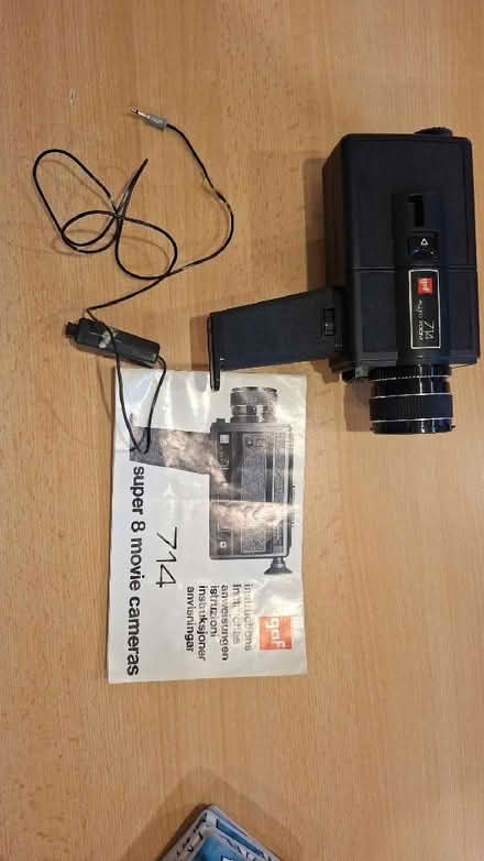 Photo of free Vintage Super 8 cine camera and projector (IP4) #2