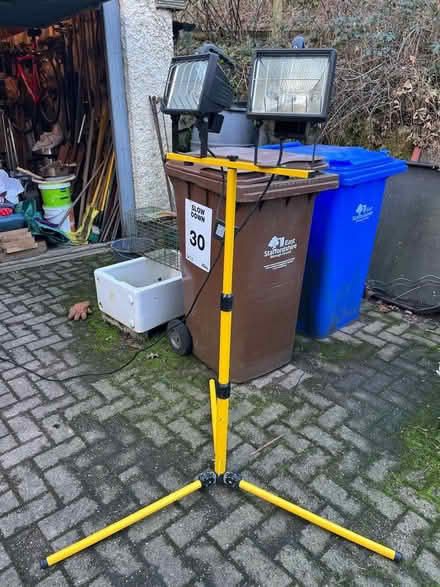 Photo of free Halogen Work Lights (Ellastone DE6) #2