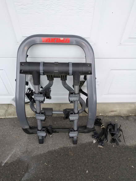 Photo of free Yakima car bike rack (Downtown Bothell) #1