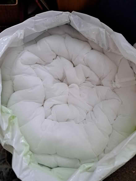 Photo of free 4.5 tog duvet king size (Letchworth the Grange) #2