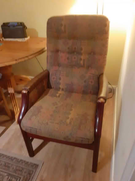 Photo of free upholstered armchair (Kendal LA9) #1