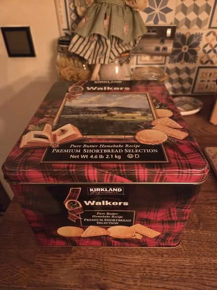 Photo of free Large Biscuit Tin (Lightwood ST3) #1