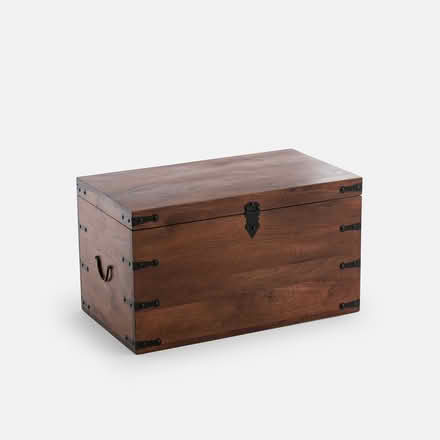 Photo of Blanket box (L25 Woolton) #1