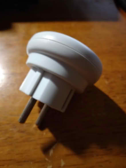 Photo of free 2 pin adaptor (south yardley B25) #2