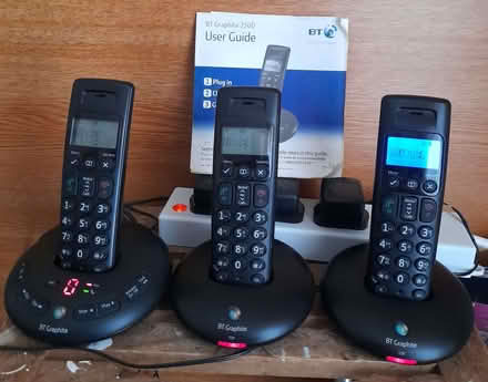 Photo of free BT landline 3 set with answerphone (Llanddulas LL22) #2