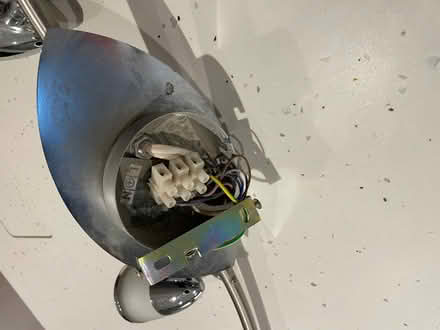 Photo of free 4-Spot ceiling lamp (Penn HP10) #4