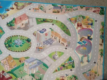 Photo of free Large play mat (Godalming GU7) #4