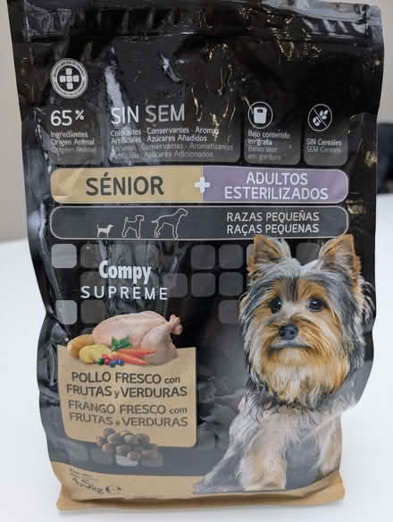 Photo of free 1kg Bag of Dog Food kibble for small senior dog 1kg (Raynes Park SW20) #1