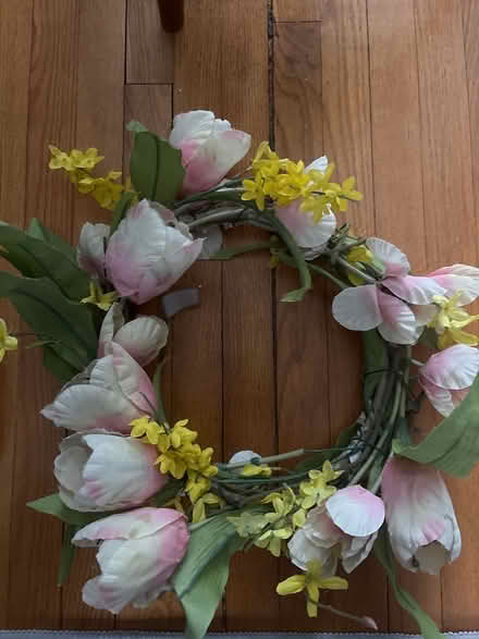 Photo of free Spring Wreath of Tulips+Forsythia (Churchill at Ravenhill) #1