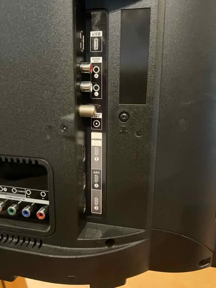 Photo of free 40” monitor (Redwood City to Palo Alto) #4