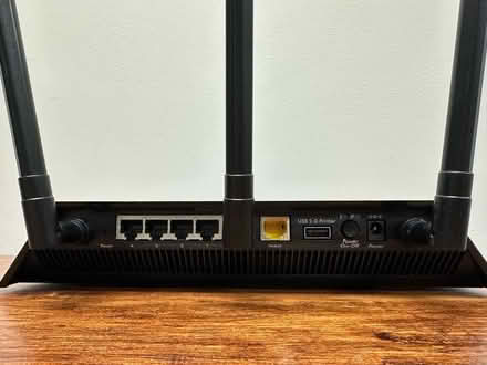 Photo of free DD-WRT 3.0 Netgear 1750 WiFi Router (Long Grove) #4