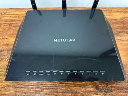Photo of free DD-WRT 3.0 Netgear 1750 WiFi Router (Long Grove) #1
