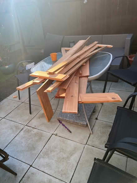 Photo of free Wood mainly pine, 3 old chairs and 4 wood table legs (Chiswick W4) #2