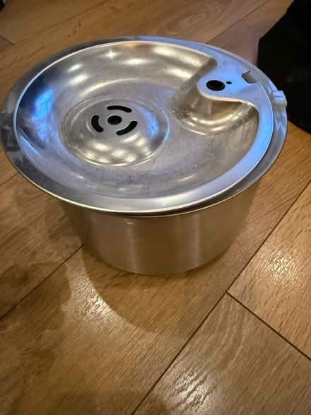 Photo of free Cat water fountain feeder (ha28qz) #2