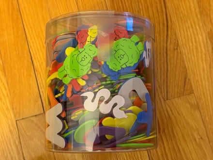 Photo of free Tub o' Foamies (Yonge & Mulock) #3