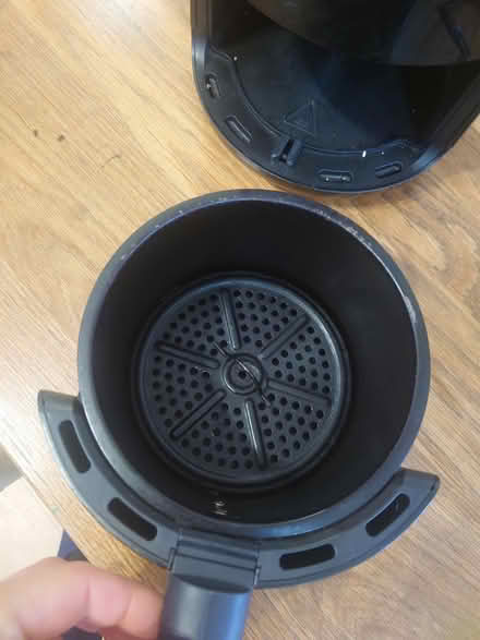 Photo of free Air fryer (S2 heeley bottom) #2