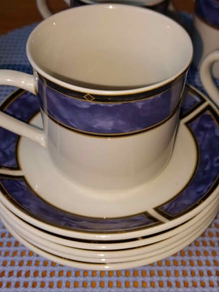 Photo of free 4 Cups and 4 Saucers (94015) #1