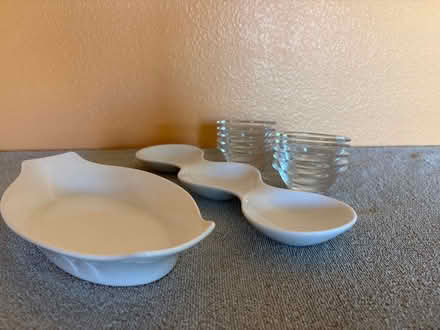 Photo of free Serving dishes and bowls (Hwy 76, Rancho Del Oro, O’side) #2