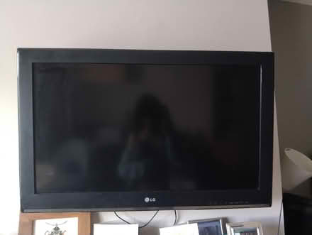 Photo of free lg tv (Stockwood BS14) #1