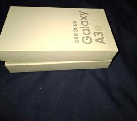 Photo of free Samsung phone box (Hanworth TW13) #2