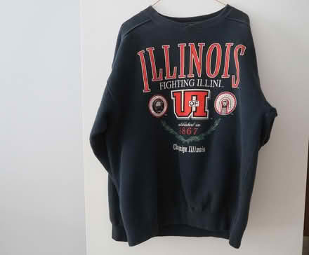 Photo of free Illinois Sweat Shirt Large (Prospect Hts) #1