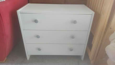 Photo of free Small chest of drawers (Little ridge avenue TN37) #1