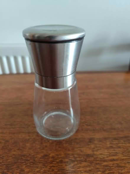 Photo of free Salt/pepper grinder (Tottenham Hale N17) #1