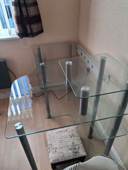 Photo of free Computer desk (Great Parndon CM19) #2