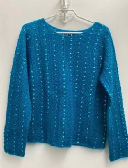 Photo of free Women’s sweater (M) (Bloor/ The West Mall) #1