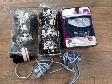 Photo of free Junior boxing gloves, adult pads and skipping ropes (Alexandra Park N11) #1
