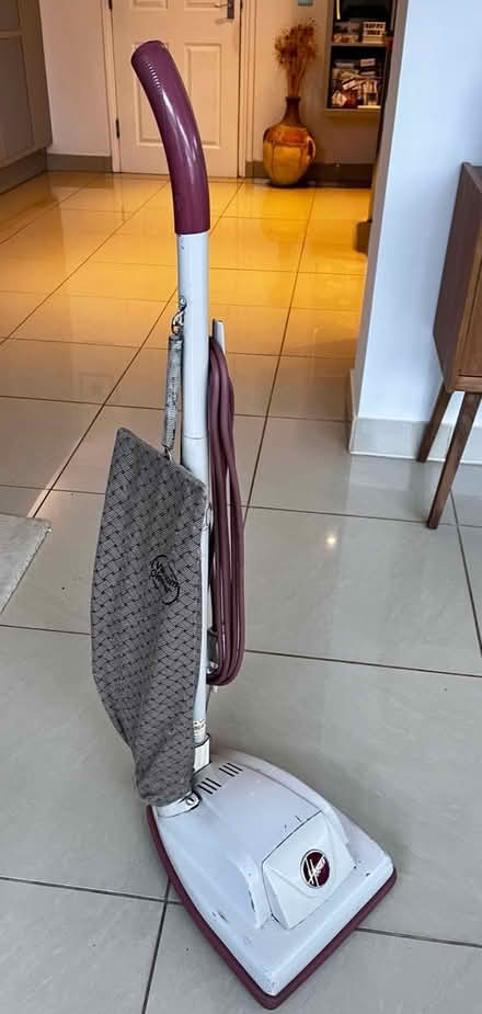 Photo of free Vintage Hoover (Stroud GL10) #1