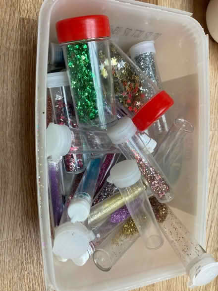 Photo of free Glitter (CT5) #1