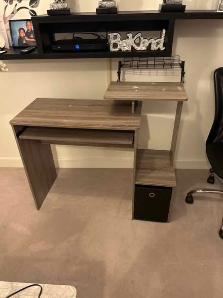Photo of free Desk (Vauxhall SW8) #1